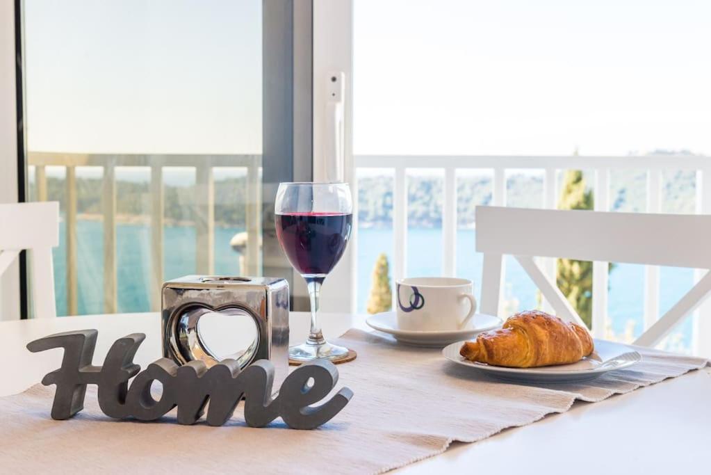 Sea View Apartment 10 Minutes Walk From Old City Dubrovnik Exteriör bild