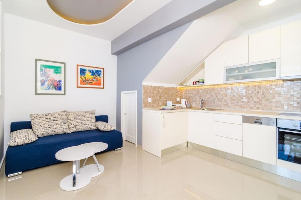 Sea View Apartment 10 Minutes Walk From Old City Dubrovnik Exteriör bild